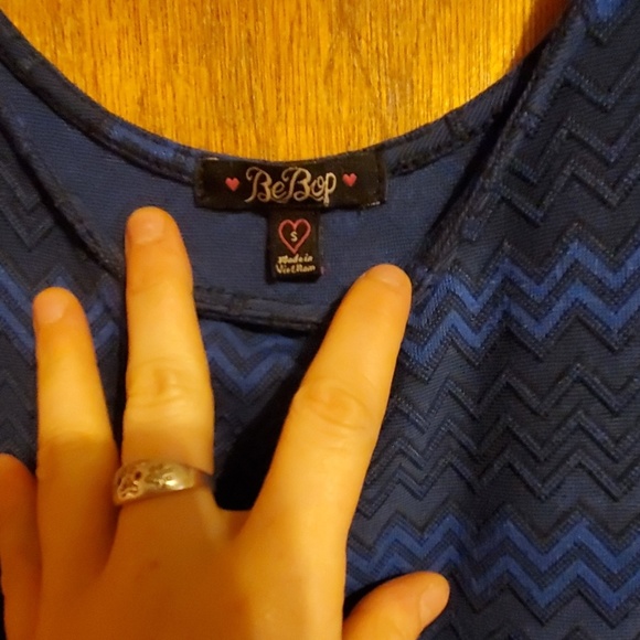 Dress - Picture 3 of 3